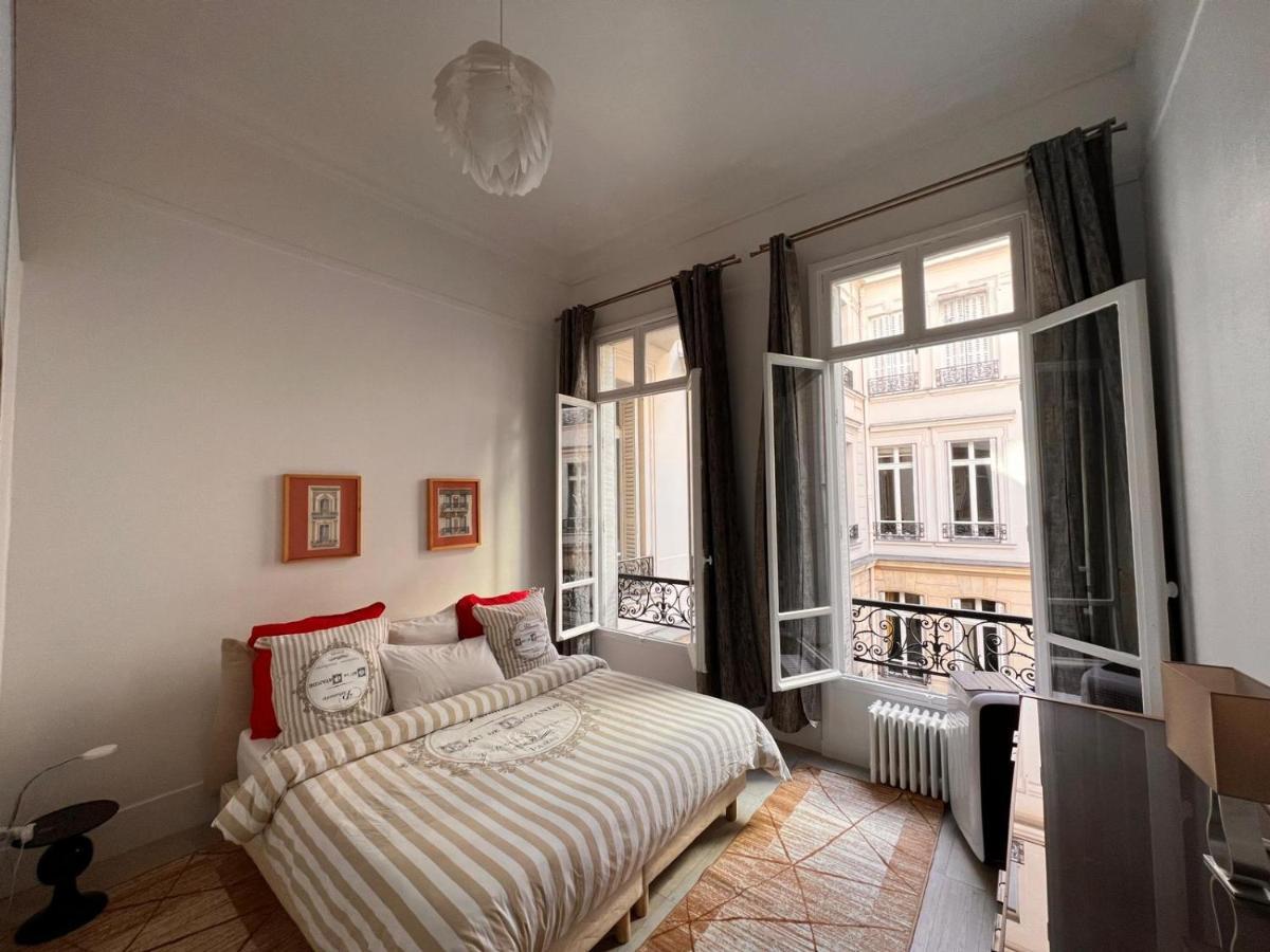 Luxury apartment Champs-Élysées París Exterior foto